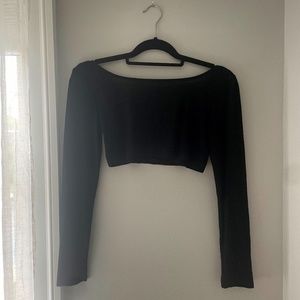 Black Long Sleeve Scoop-Neck Crop Top